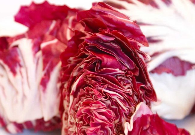 Pasta radicchio speck e noci